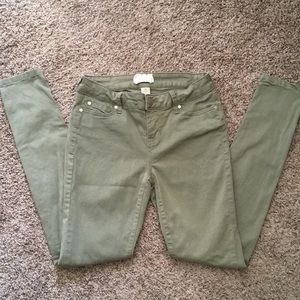 Super skinny Altar’d State khaki green pants 26/3